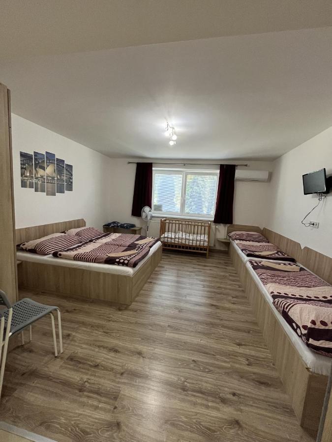 Sunny Apartman Sturovo Exterior photo